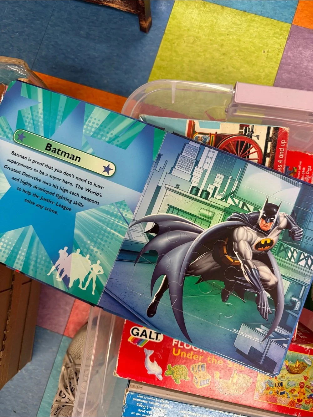 DC Comics Justice League Puzzle Book - Blue, Red, Yellow